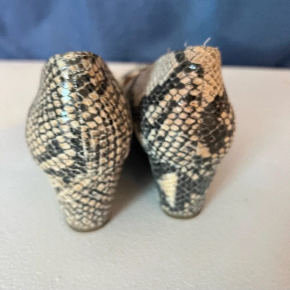 Women's Snakeskin-Print Wedge Pumps in Beige and Black
